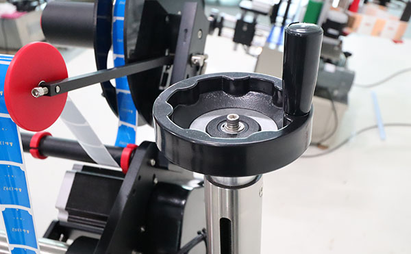 全自动贴标机,全自动贴标机厂家,贴标机生产厂家,